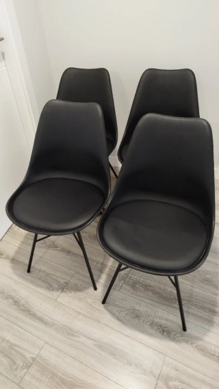 Sillas Negras Diseño Moderno
