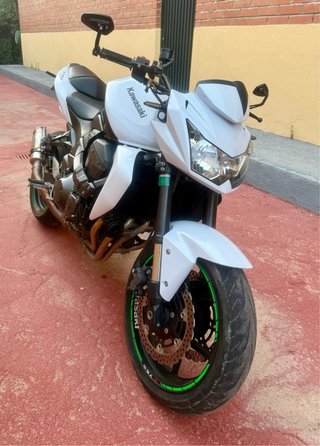 Kawasaki Z750 R