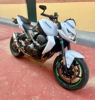 Kawasaki Z750 R