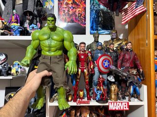 Figura Hulk copia de Hot Toys 1/6 Repintado