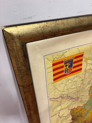 Mapa de Aragón con relieve. Grande y detallado.