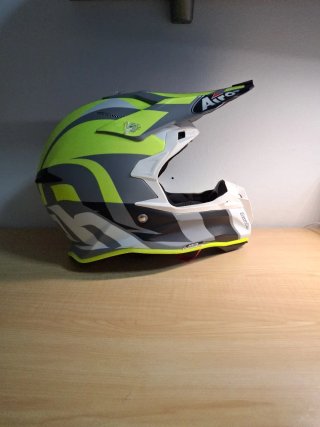 Casco Airoh Enduro/Motocross Blanco/Amarillo