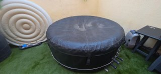 Jacuzzi Spa Hinchable Negro y Beige