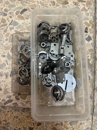 Lote de garfios y lanzaderas para máquinas de cose