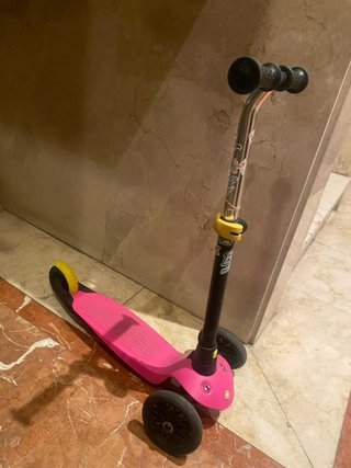 Bici sin pedales y patinete infantil +regalo casco