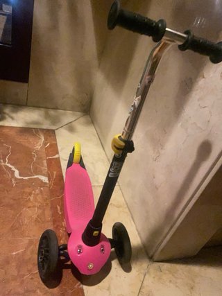 Bici sin pedales y patinete infantil +regalo casco