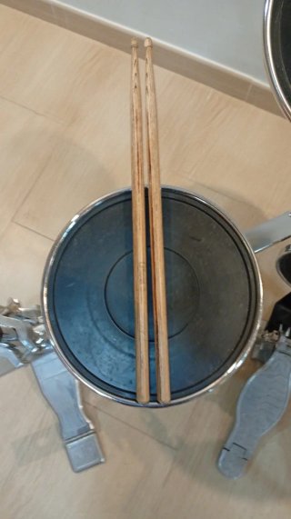 Batería sorda Ensayo