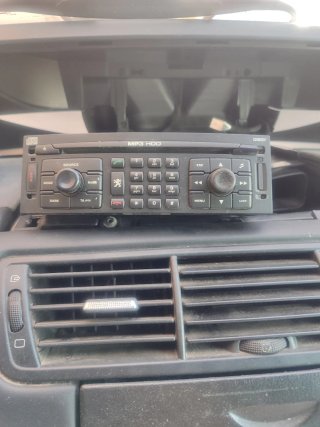 Radio CD RT4/RT5 con Navegación GPS