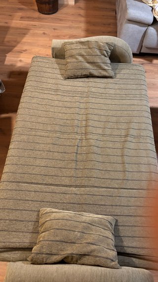 Sofá cama beige y gris