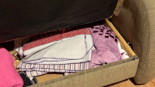 Sofá cama beige y gris