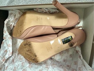 Zapatos tacón Gloria Ortiz rosa nude