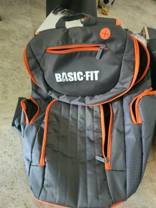 Mochila deportiva Basic-Fit gris y naranja