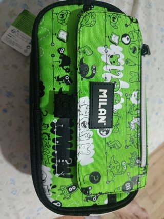 Cartuchera Milan Verde con Dibujos,colegio
