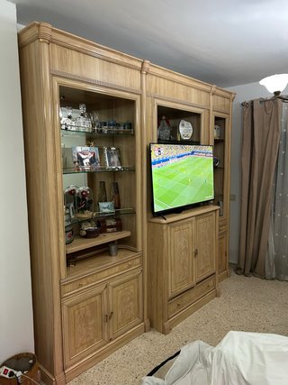 Mueble de salón con barra