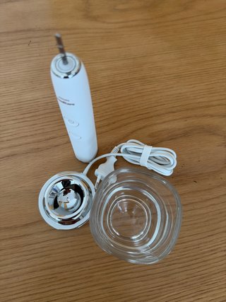 Philips Sonicare DiamondClean 9400