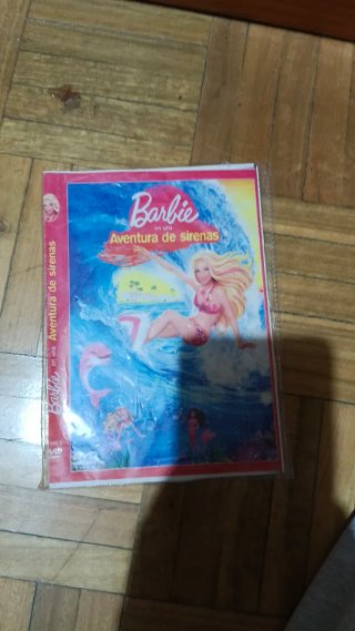 DVD Barbie en una aventura de sirenas