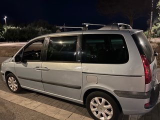Peugeot 807