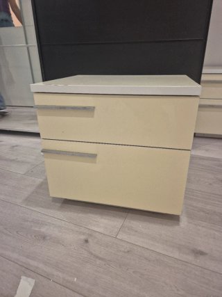 Cajonera beige