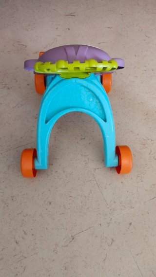 Andador Fisher-Price Mono Morado