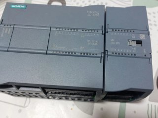 PLC Siemens S7-1200 CPU 1214C + SM 1221