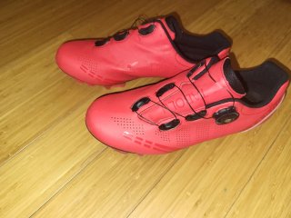 Cales para bicicleta rojas talla 43