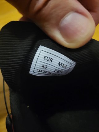 Cales para bicicleta rojas talla 43