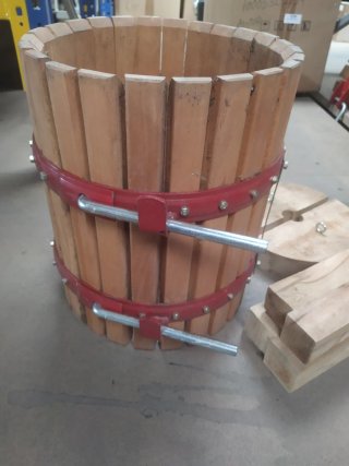 Jaula Prensa Vino 30cm Madera