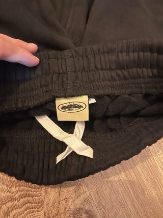 Pantalón corto Corteiz negro