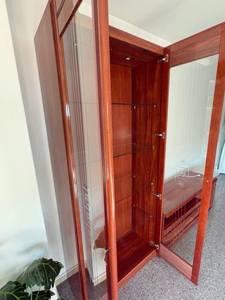 Vitrina y Mueble Comedor Madera