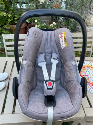 Maxi Cosi Bebé Gris