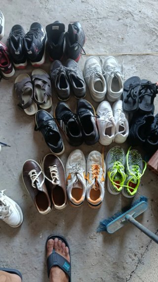 Lote Zapatos y Bambas Variados