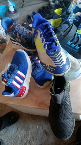 Lote Zapatos y Bambas Variados