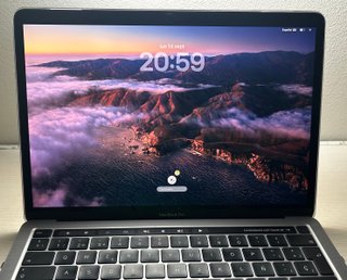 MacBook Pro 13” M1 2020 8GB 512GB SSD