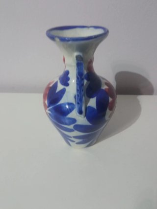 Jarrón de cerámica decorado