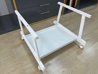 Moisés mimbre blanco con dosel