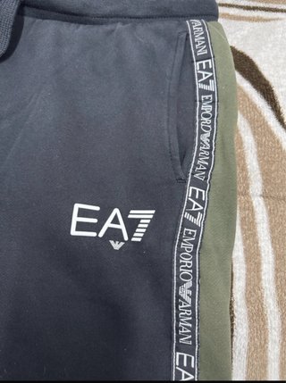 Chándal EA7 Negro y Verde Militar
