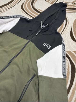 Chándal EA7 Negro y Verde Militar