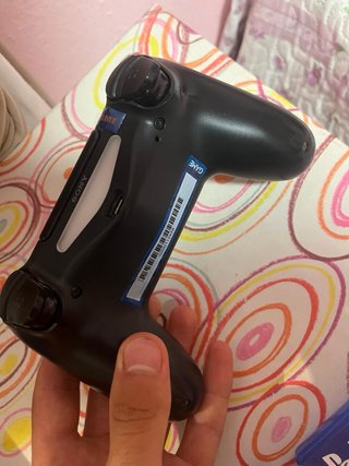 PS4 (PlayStation 4) Nera + 2 Giochi
