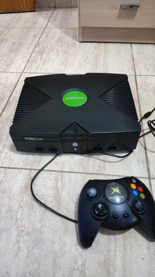 Xbox Clásica Negra con Mando 60 gb
