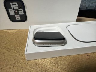 Apple Watch SE (Gen 2) 44mm + 10 Correas 100% Batt