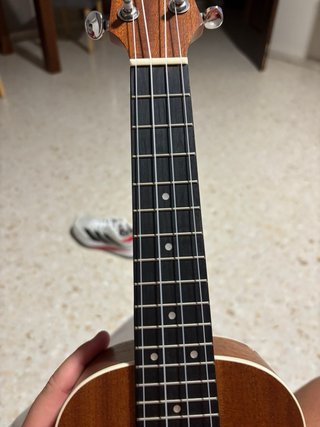 Ukelele Egmond con funda Cibeles