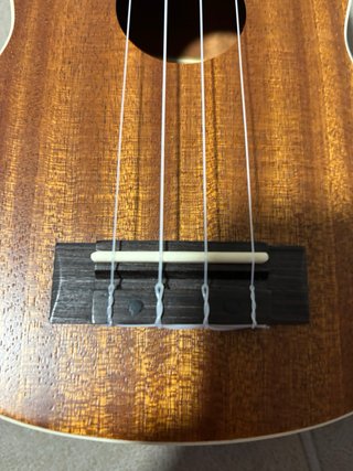 Ukelele Egmond con funda Cibeles