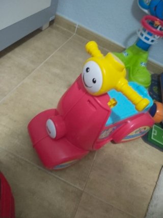 Moto de bebé rosa y azul