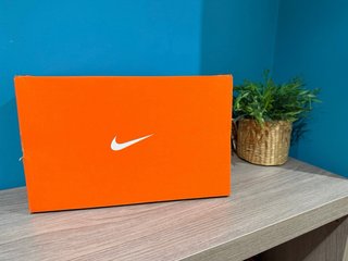Scarpe da ginnastica Nike Vomero Plus verdi e gialle