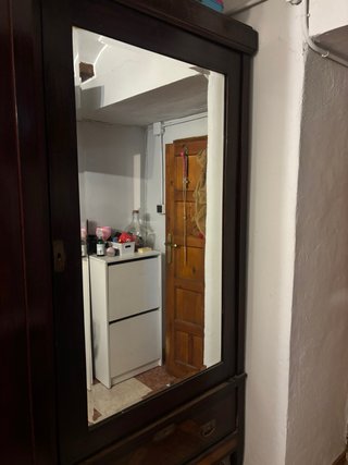 Armario antiguo madera con espejo
