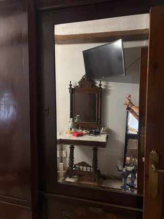 Armario antiguo madera con espejo