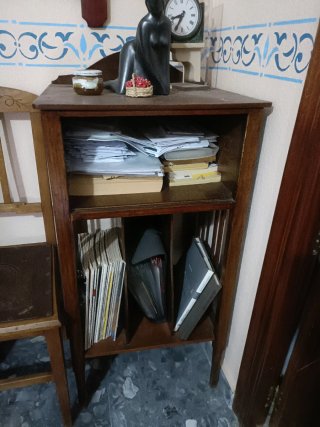 Mueble auxiliar de madera