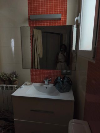 Mueble de baño con lavabo