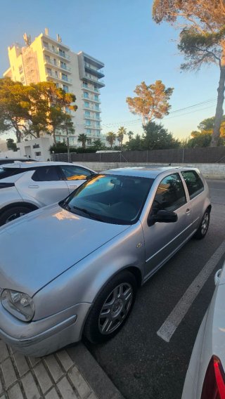 Volkswagen Golf 2000