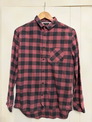 Camisa Quiksilver cuadros roja y negra